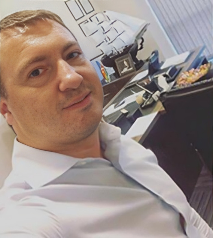Мошенник Лобенко Андрей Сергеевич