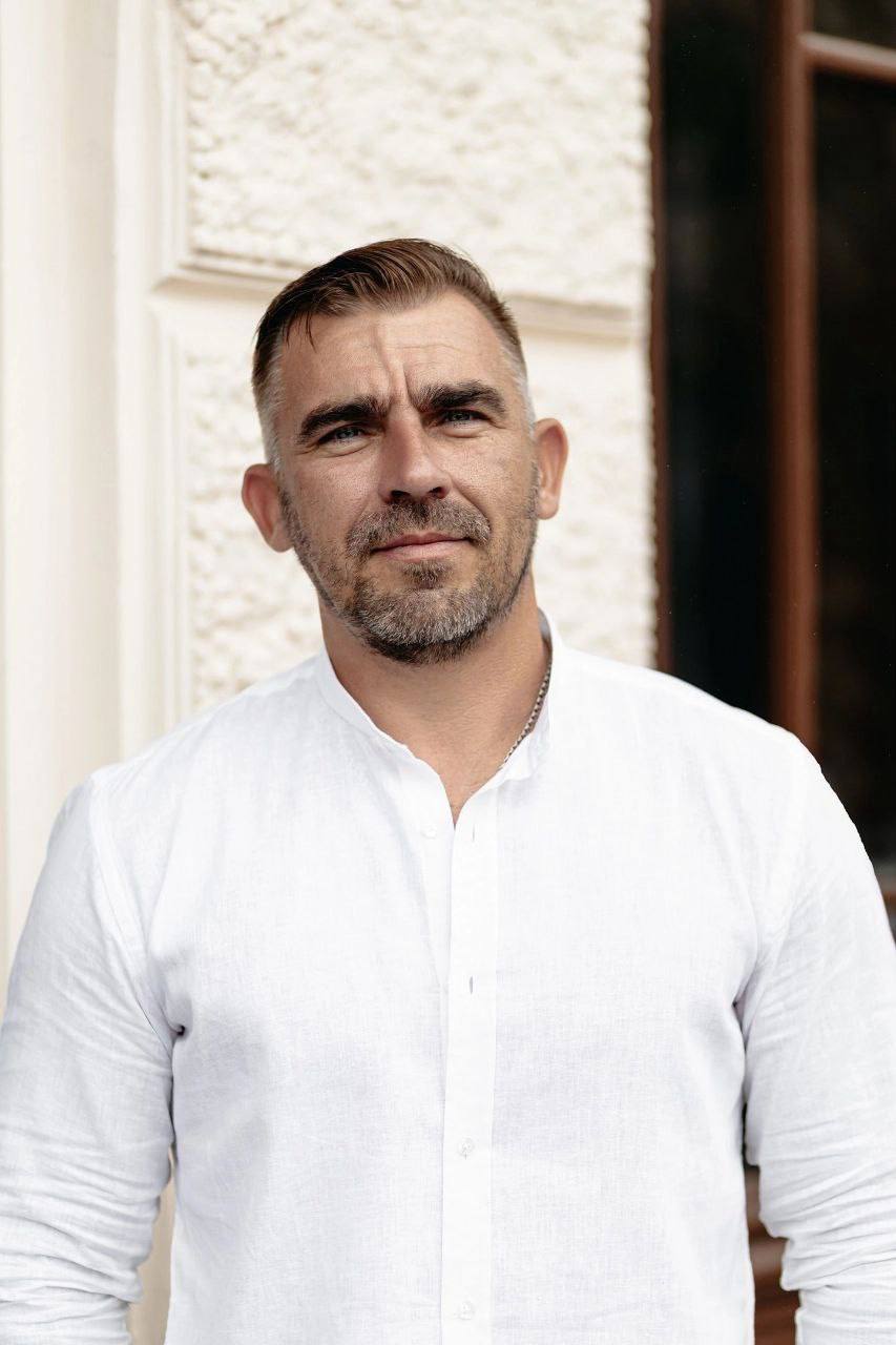 Петрологинов Валерий Петрологинов Валерий